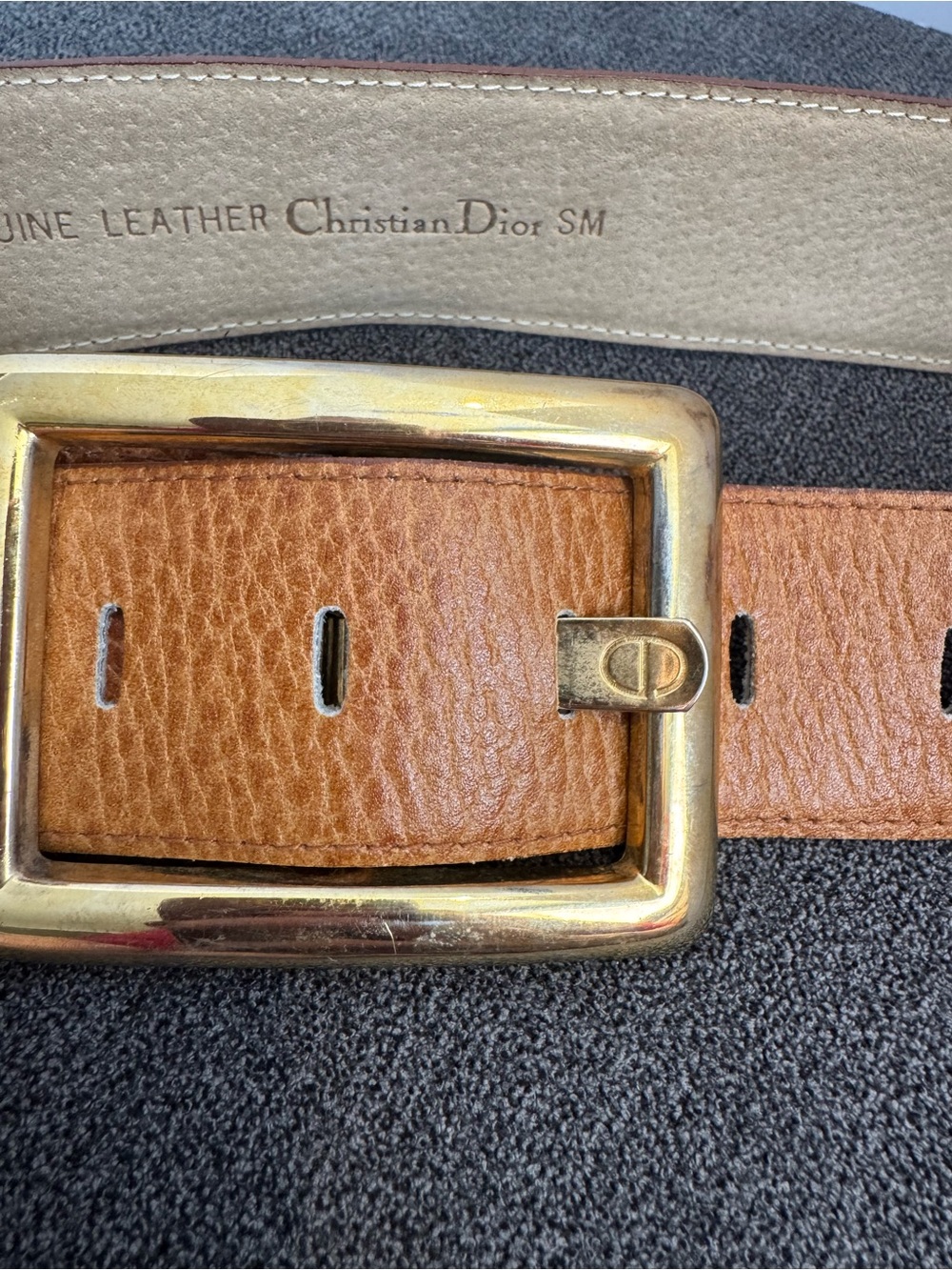 Vintage 80’s Christian Dior Women’s Tan Leather Belt with Gold Buckle Size SM - Picture 3 of 8